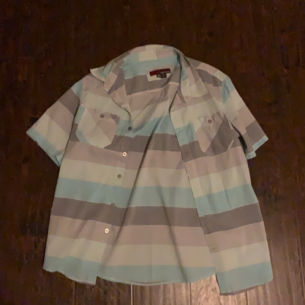 Men’s Casual Button Up